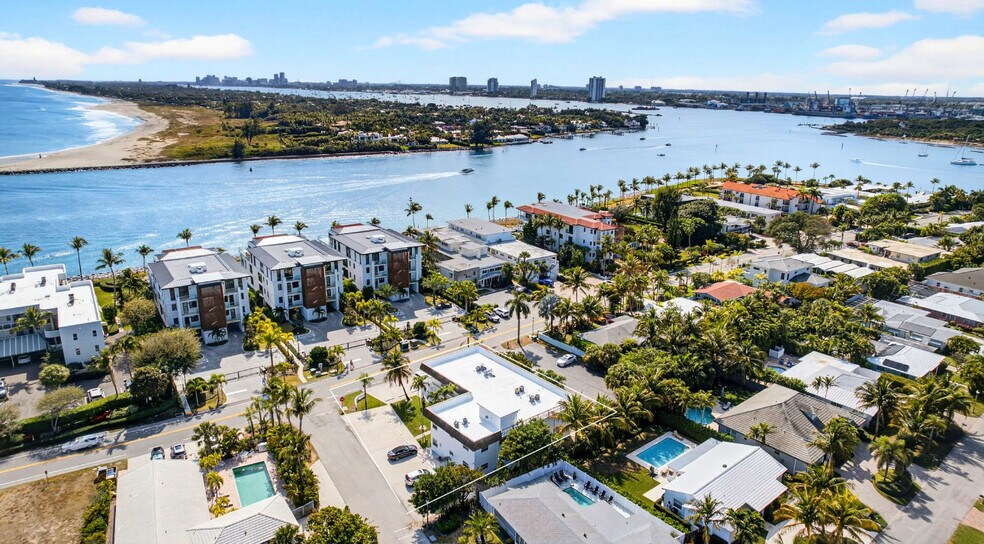 Building Photo - 206 Inlet Way