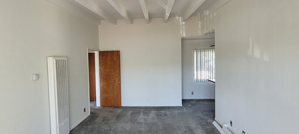 Building Photo - 12015 Lamanda St