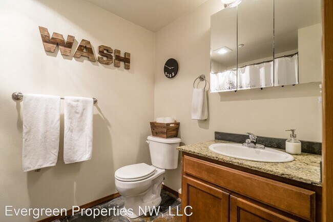 Building Photo - 3900 Deemer Rd