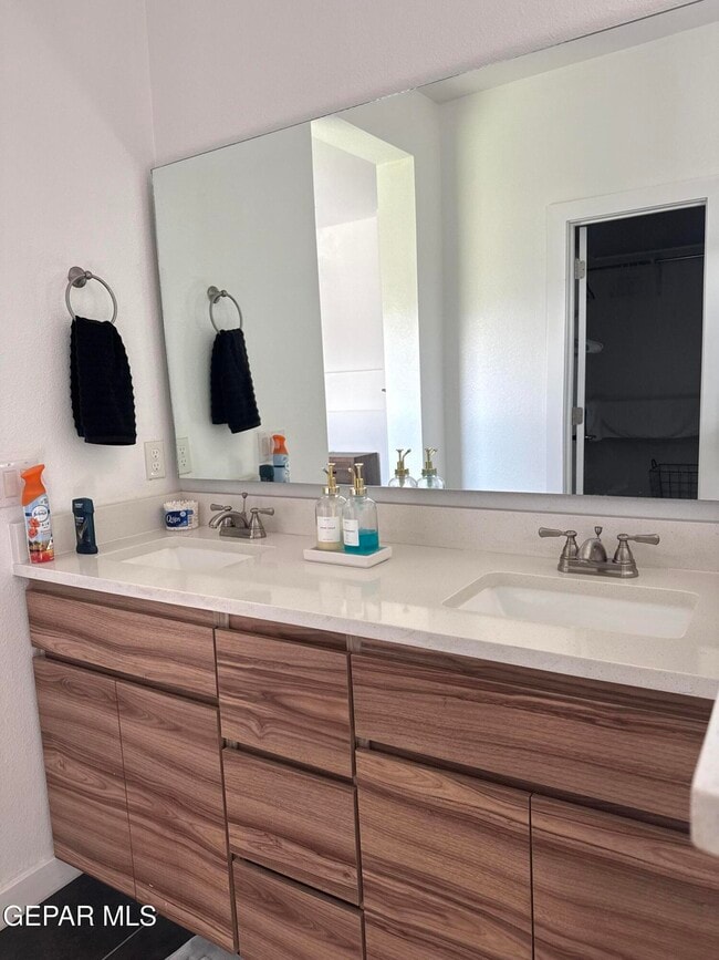 Building Photo - 13010 Terrington Ave