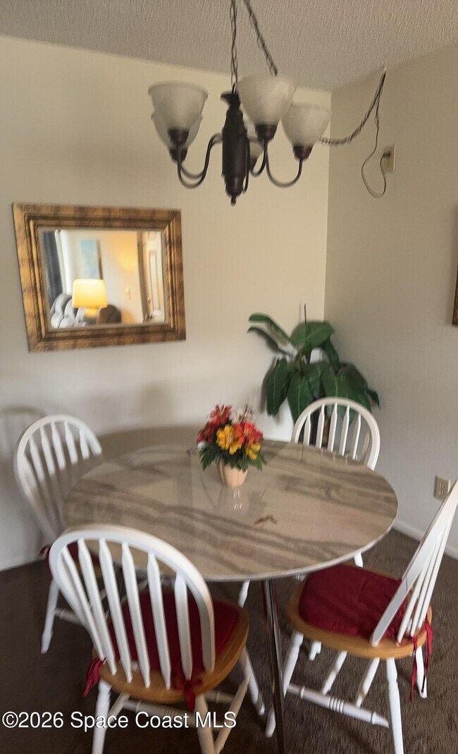 Building Photo - 993 Sonesta Ave NE