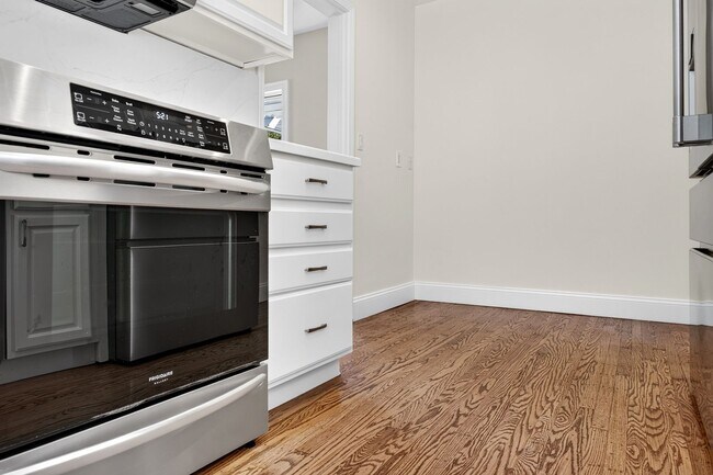 Building Photo - Rare Walnut Creek Rental! Single-Story Home with NEM 2 Solar, Spacious Yard & Premium Finishes!!