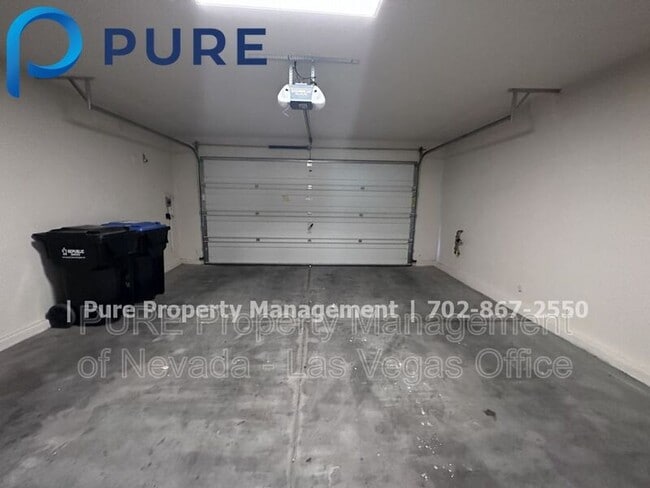 Building Photo - 117 Castle Course Ave