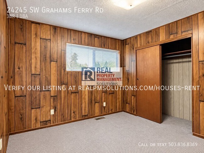 Building Photo - 24245 SW Grahams Ferry Rd