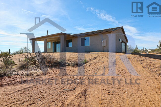 Building Photo - 3bed/2bath Home in North Scottsdale! Ready...