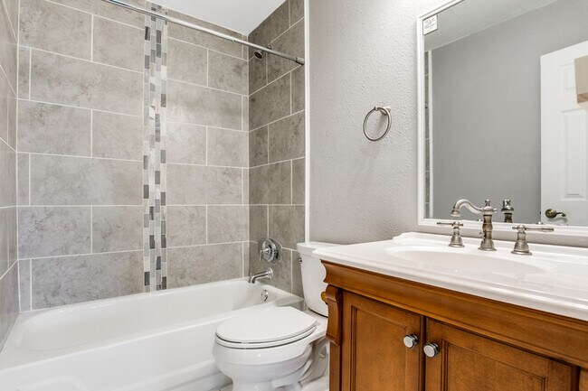 Building Photo - 13910 Thebes Cir