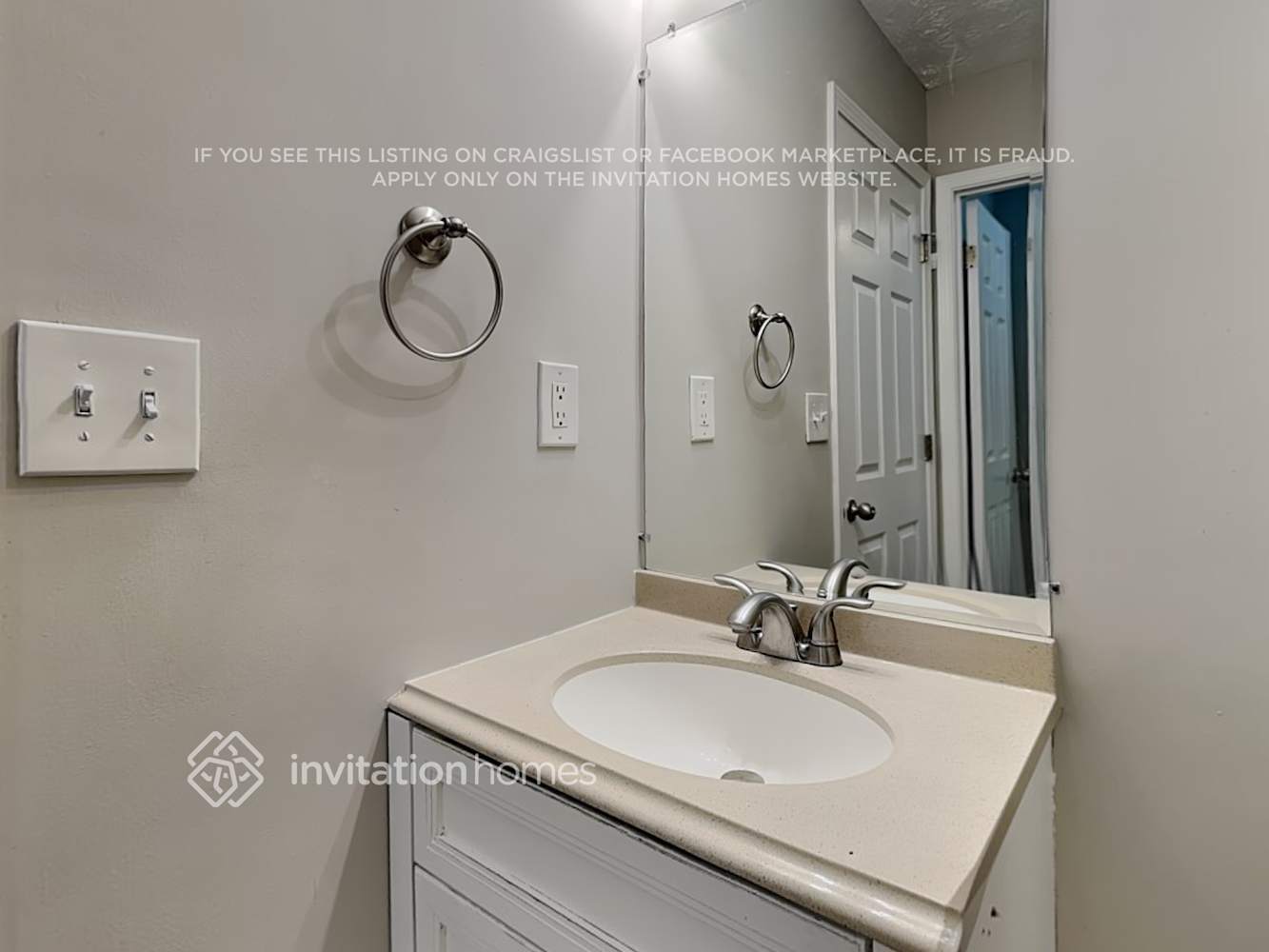 Building Photo - 4358 Bridle Path Ct