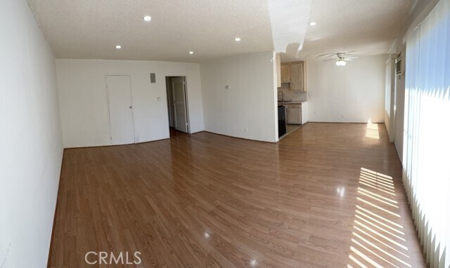Building Photo - 14218 Sylvan St