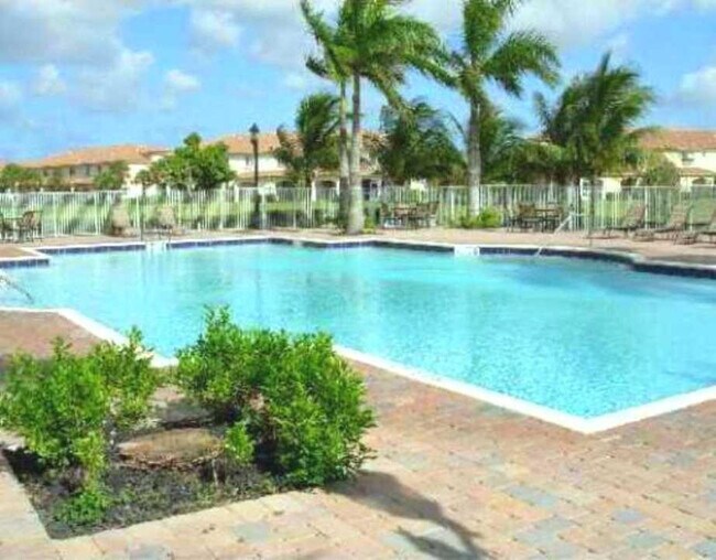 Building Photo - 2545 SW 83rd Terrace