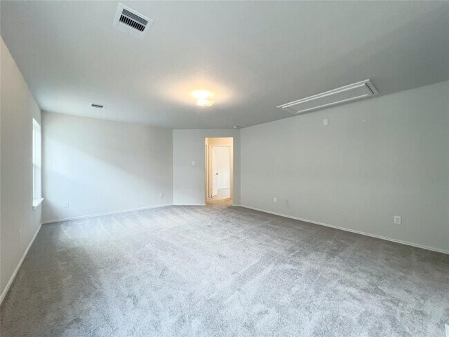 Building Photo - 15502 Islandview Ln