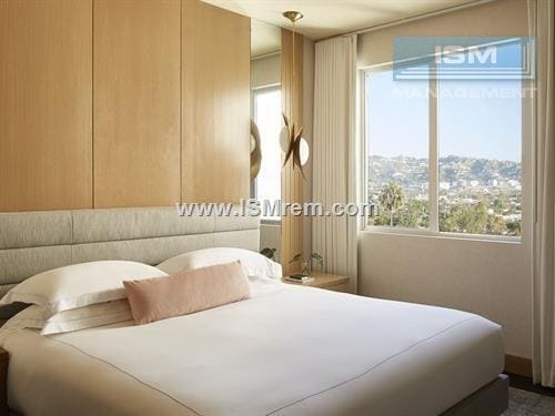 Building Photo - The Hotel Wilshire