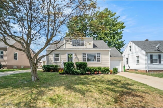 Building Photo - 1514 Parker Dr