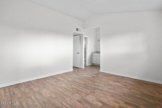 Building Photo - 2513 Red Sails Dr