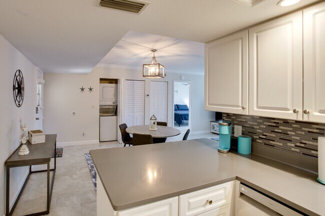 Building Photo - 12491 McGregor Blvd