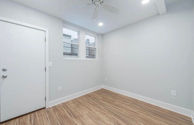 Building Photo - 2031 S 19th St