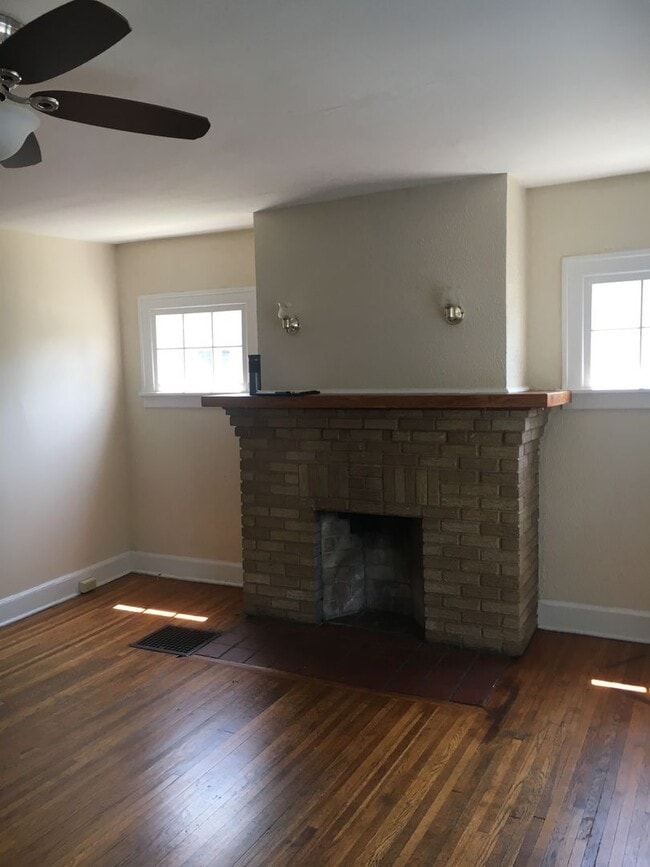 Building Photo - 2476 Adams Ave