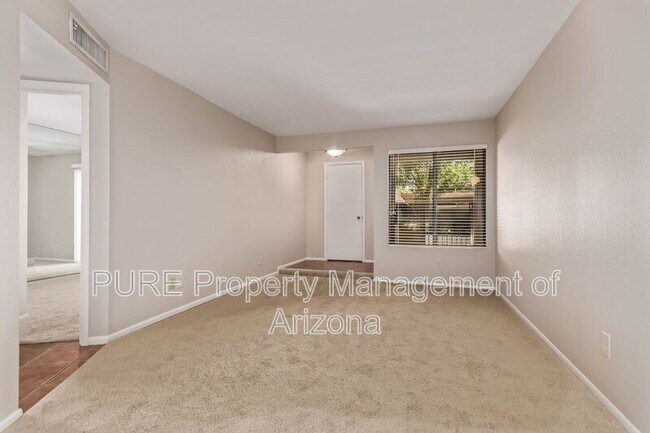 Building Photo - 8625 E Belleview Pl