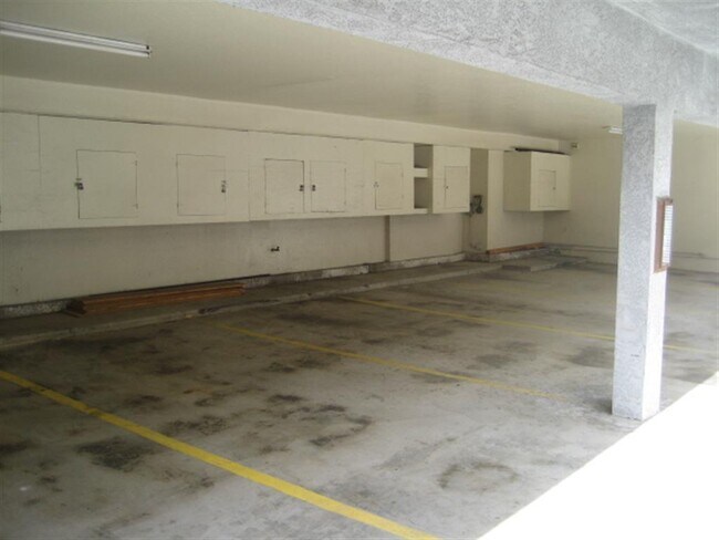 Carports - 4446 136th W St