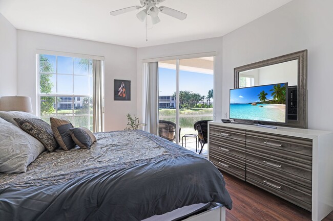 Building Photo - Spacious FURNISHED 3 Bed 2 Bath Condo In P...