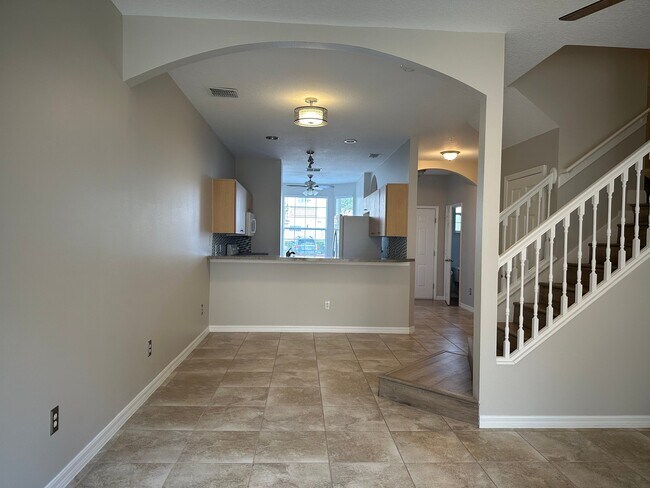 Building Photo - 1214 S Beach Cir