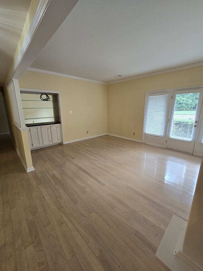 Building Photo - 3 Bedroom/ 2 bath Condo in Fountain Manor