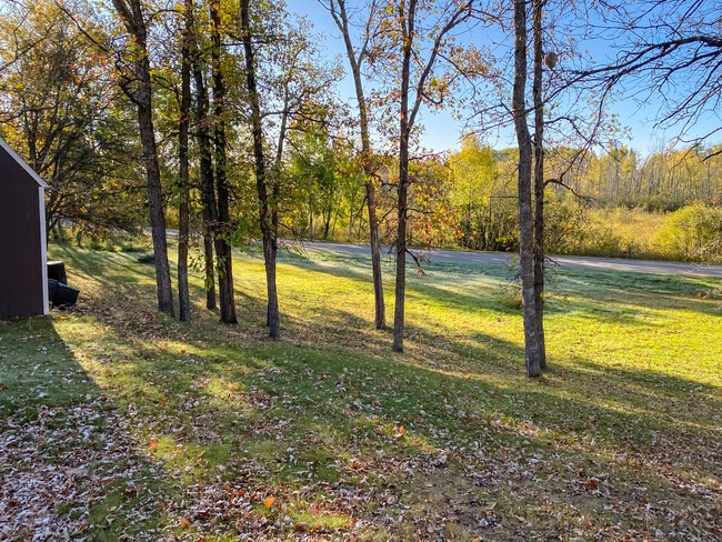 Building Photo - 1606 S Lake Irving Dr SW