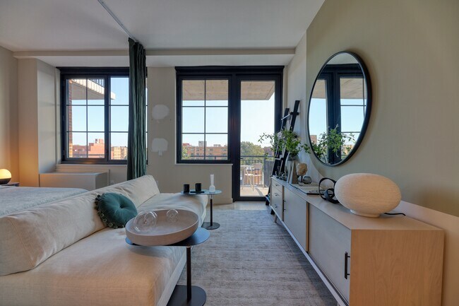 Building Photo - 14474 Northern Blvd