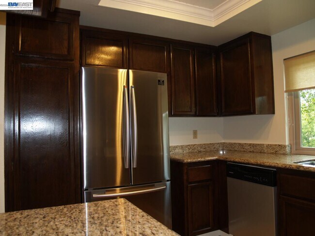 Building Photo - 703 Paradise Valley Ct