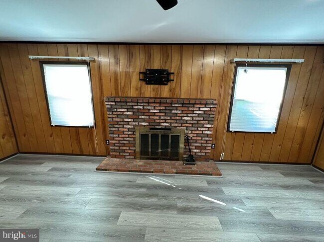 Building Photo - 2901 Tarragon Ln
