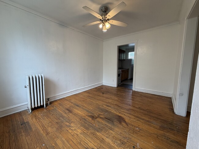 Building Photo - 4519 N Hamlin Ave