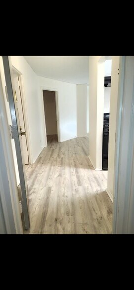 Building Photo - 501 Slaters Ln