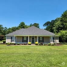 Building Photo - 261 Willow Lake Dr
