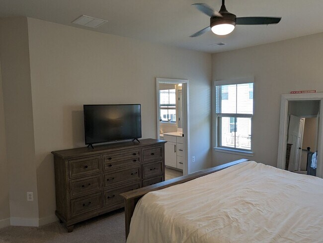 Building Photo - Gorgeous Newer Construction Home (2022) in...