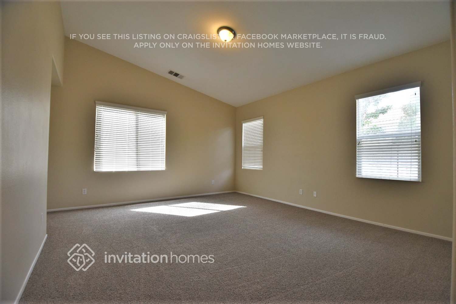 Building Photo - 42213 Marbella St
