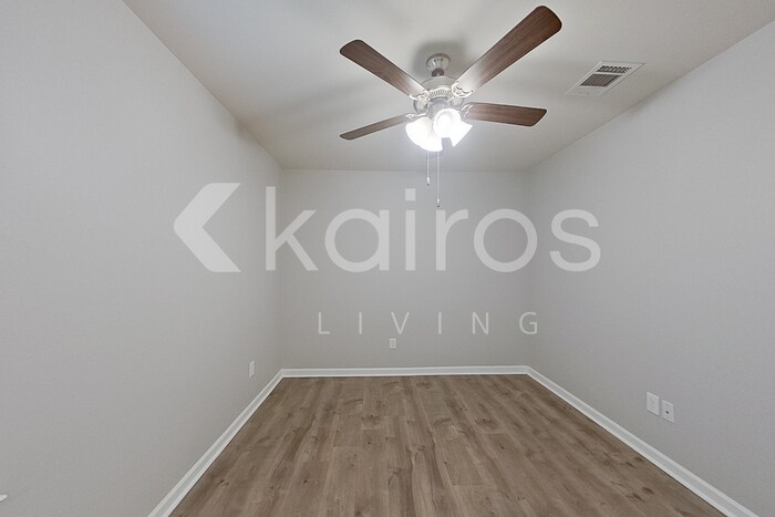 Building Photo - 123 Yardley Ct