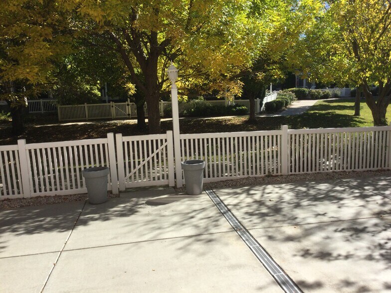 Building Photo - 2035 Grays Peak Dr