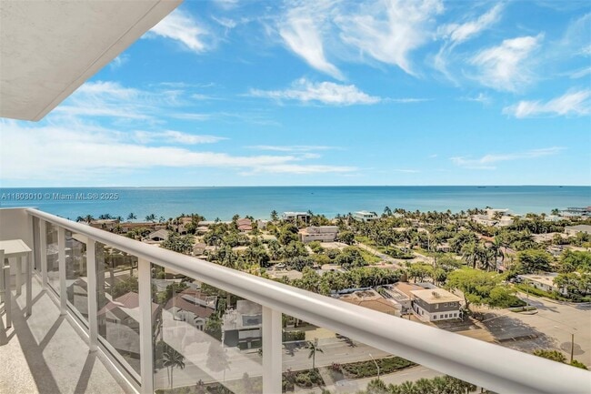 Building Photo - 2715 N Ocean Blvd