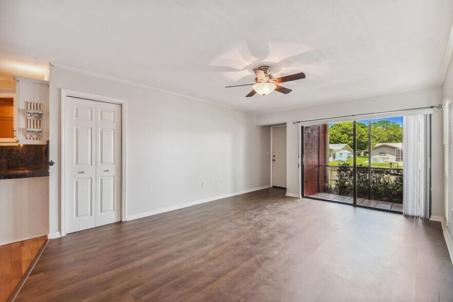 Building Photo - 5558 Baywater Dr