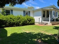 Building Photo - 3BR/2BA Available NOW- Napier Field