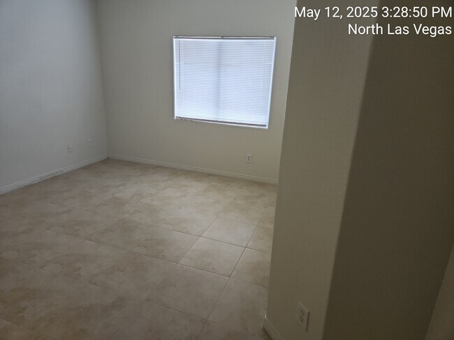 Building Photo - 3008 Logan Ave