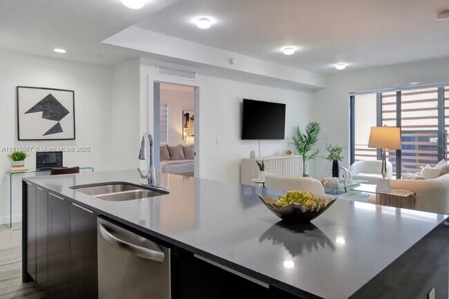 Building Photo - 2955 Bird Ave