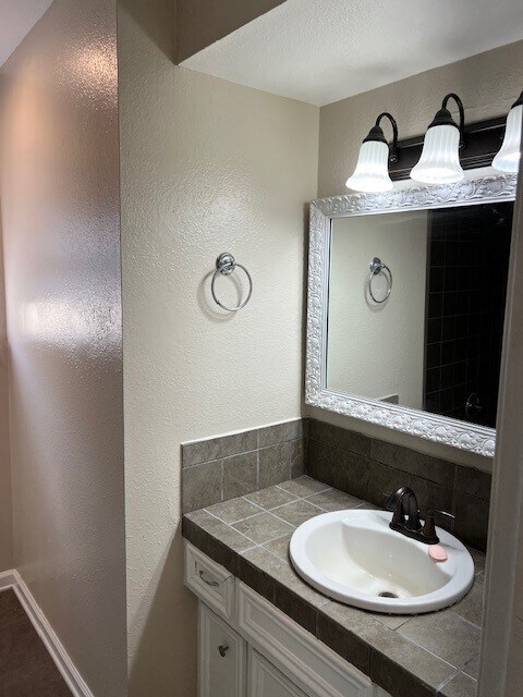 Building Photo - 18734 Wood Glen Ln