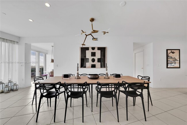 Building Photo - 9601 Collins Ave