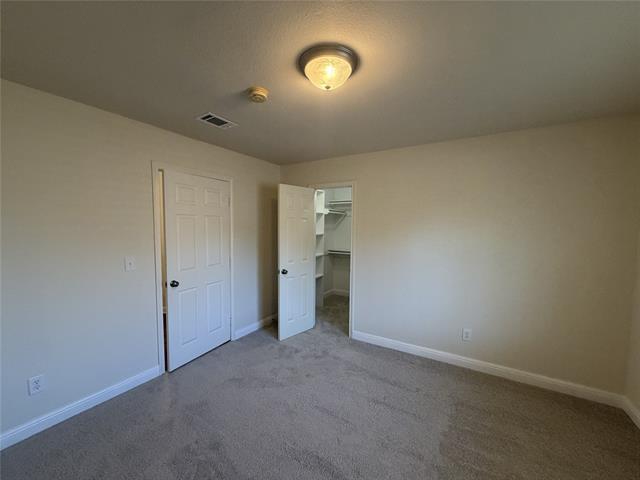 Building Photo - 1001 Meadow Creek Dr