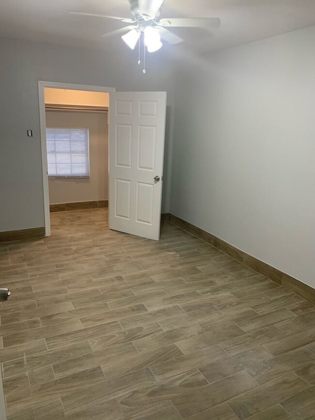 Building Photo - Coming Soon !