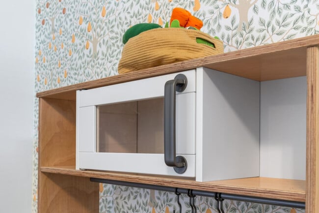 Building Photo - 460 Magellan Dr