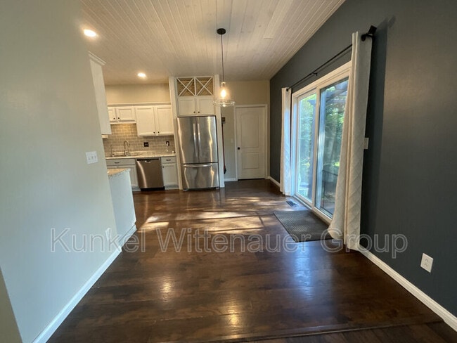 Building Photo - 329 Ring of Kerry Dr