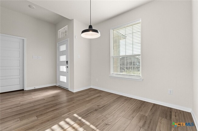 Building Photo - 259 Great Hills Dr