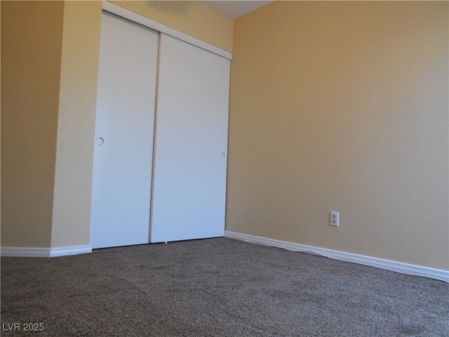 Building Photo - 822 Schooner Dr