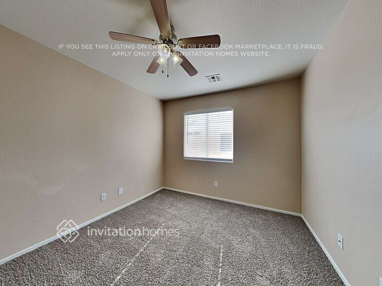 Building Photo - 6653 Maple Mesa St